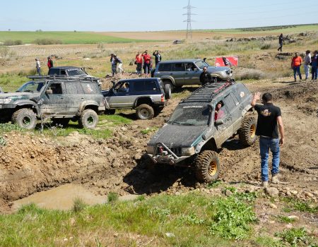 Un total de 70 vehículos 4×4 participan en el circuito organizado por Abre Verea