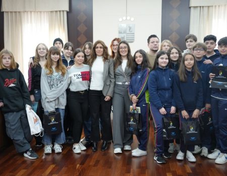 10 alumnos y alumnas de Polonia llevan a cabo un intercambio con el colegio San José