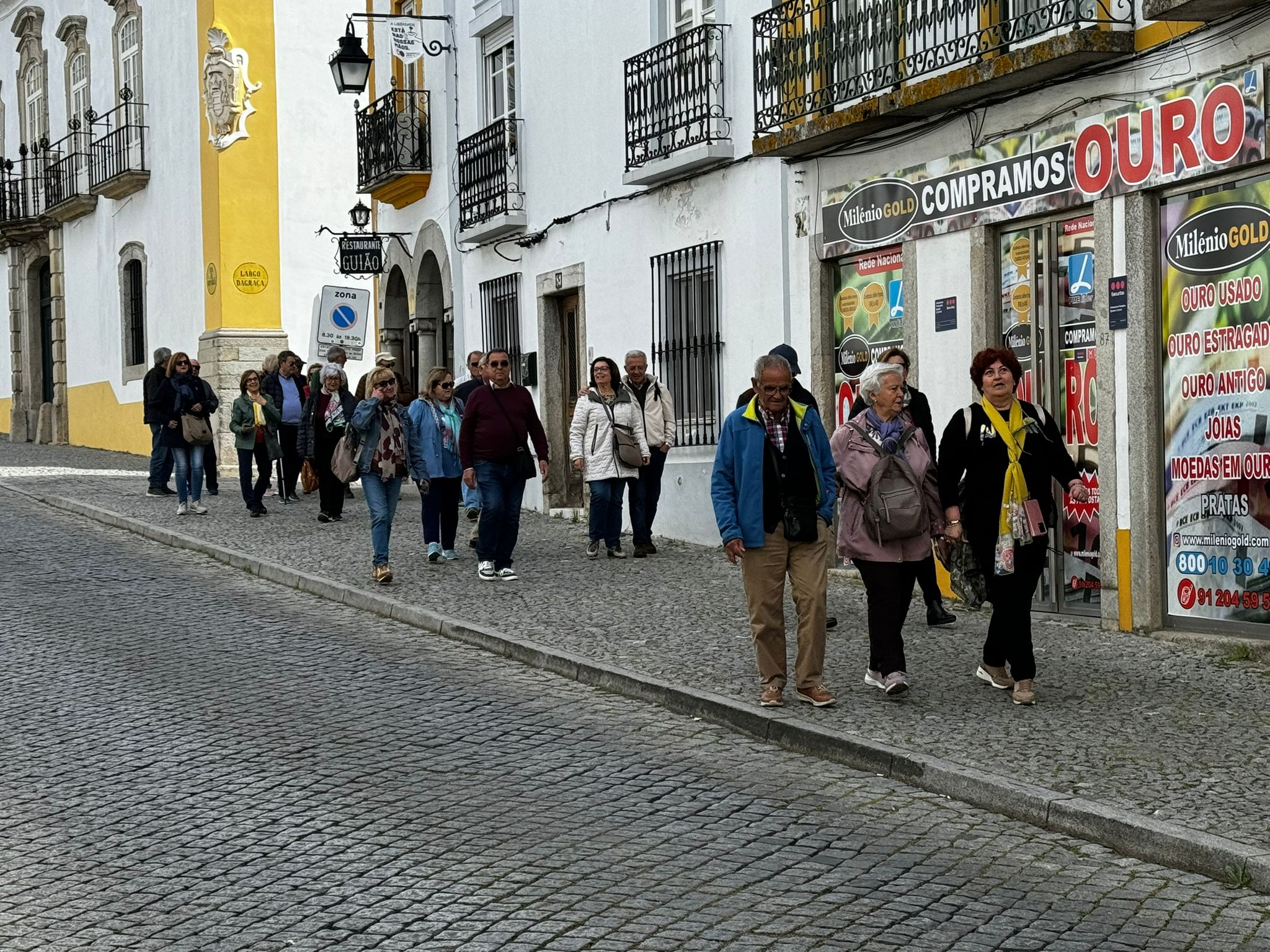 12290434-6424-4b54-9ae8-948d40766983