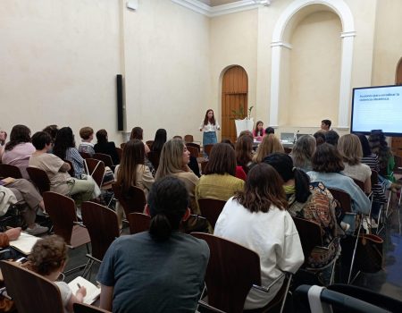 50 personas participan en una jornada sobre la violencia obstétrica