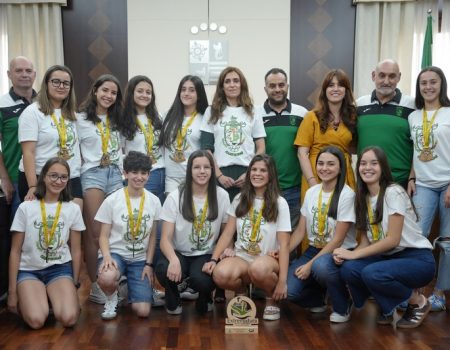 La alcaldesa recibe a las campeonas del Campeonato Autonómico Judex Plata de baloncesto