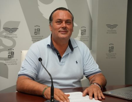 Se retiran árboles de la avenida Dulce Chacón