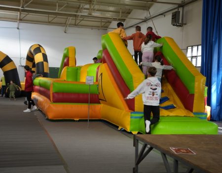 Abre sus puertas el Christmas Park, con varios hinchables, un circuito y un simulador