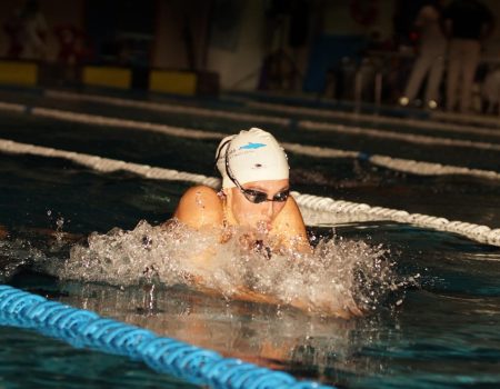 La nadadora villanovense Estela González compite este fin de semana en la copa de España de Clubes