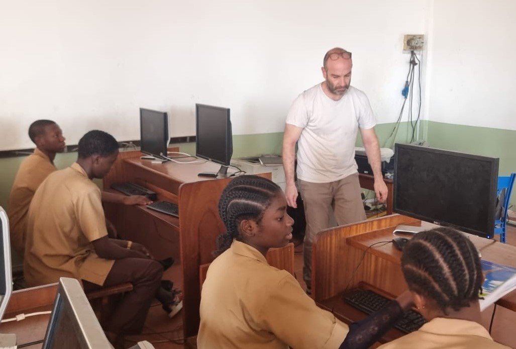 1bf8034c-28e1-4f37-82a8-0dcbeca6ee09