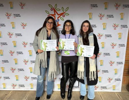 María García Manchado representará a Extremadura en la Olimpiada Nacional de Biología que se celebrará en la Universidad de La Laguna en Tenerife junto a Jorge Herrero de Plasencia y Paula Burgos de Cáceres