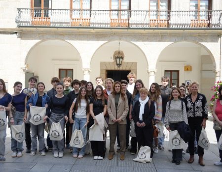 Un grupo de 21 franceses participan en un intercambio con sus correspondientes del instituto Pedro de Valdivia