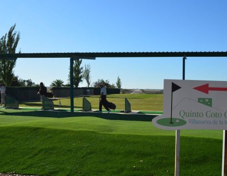 La Asociación Vegas Altas Golf celebrará un torneo nocturno el 14 de junio