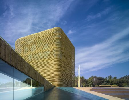 Una charla sobre “Leyendas de España” en el palacio de congresos
