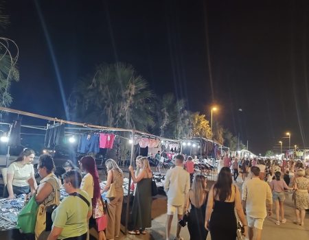 El jueves 14 de agosto se celebrará un mercadillo nocturno