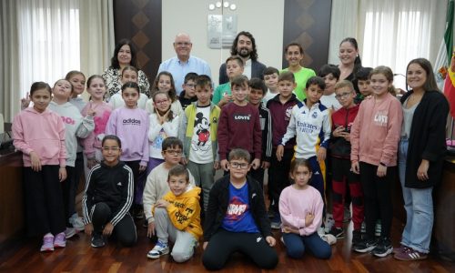 28 alumnos del CRA La Espiga visitan el Ayuntamiento