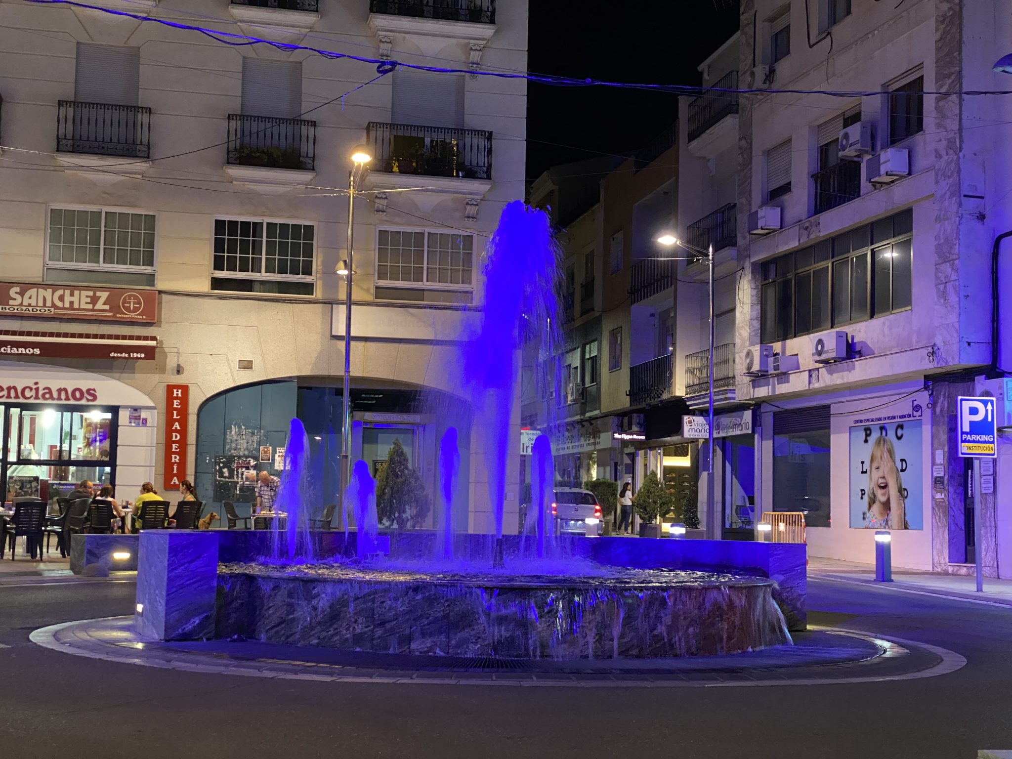 Villanueva se ilumina de azul por el Día Mundial de la Diabetes