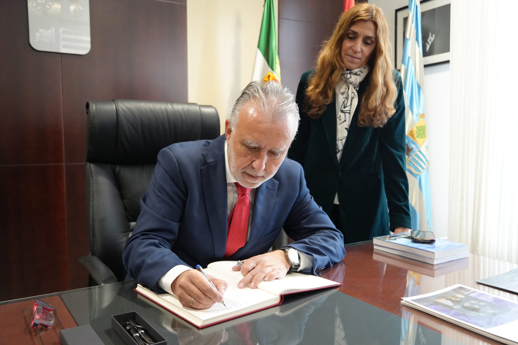 El ministro de Política Territorial y Memoria Democrática visita Villanueva de la Serena