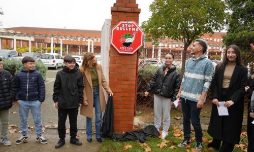 Presentado el proyecto “Señales contra el Bullying”, que se pone en marcha en el instituto Pedro de Valdivia