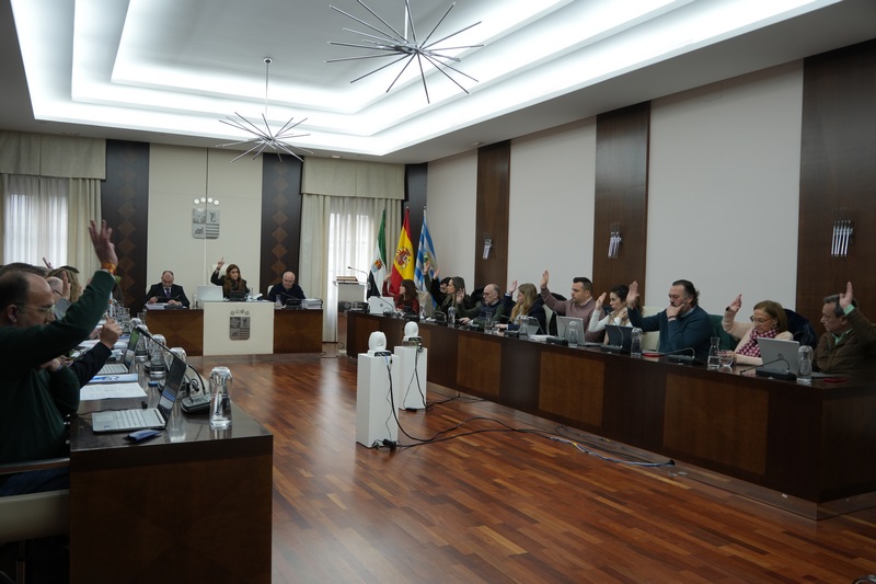 Aprobado por unanimidad la concesión del galardón “Sirena de Oro” a la Comisión Lectora del Premio Literario Felipe Trigo, a Ángel Pajuelo y al Grupo Scout 208