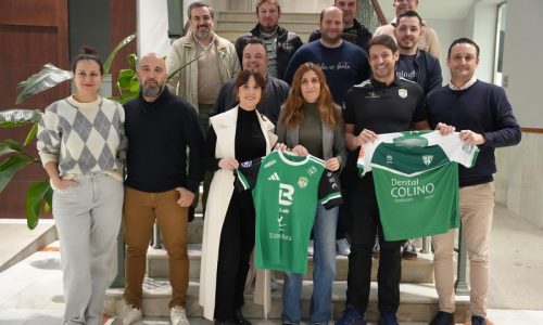 El Villanovense Femenino CF y el Sport Extremadura CD firman un convenio para trabajar conjuntamente en el fútbol femenino