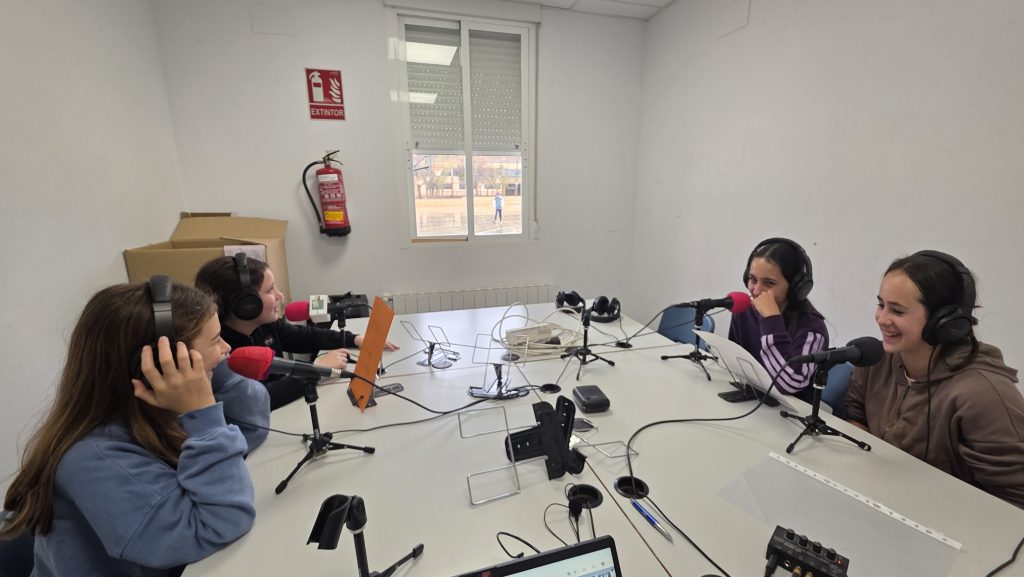 Mujeres que ponen nombre a calles de la ciudad, tema central de un programa de Radio Cervantina