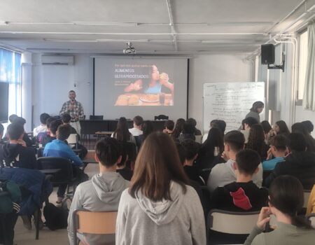230 alumnos de 3º de la ESO participan en el taller ¿Por qué nos gustan tanto los alimentos ultraprocesados?