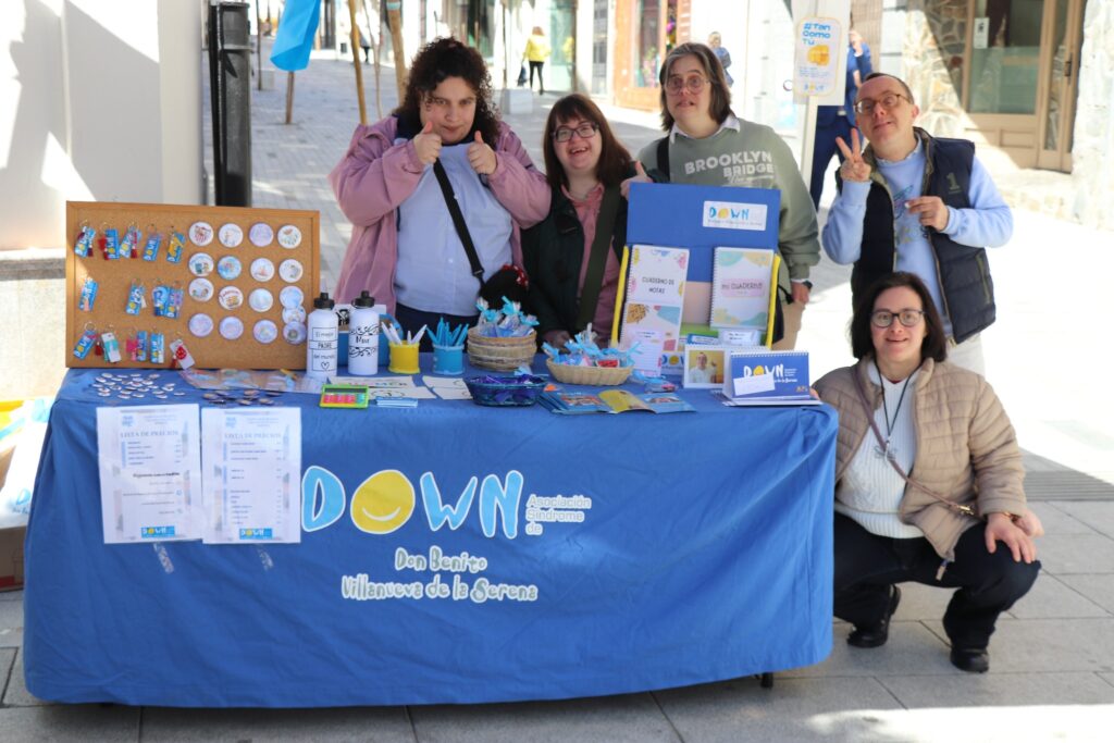 La Asociación Down Don Benito-Villanueva instala este jueves 19 una mesa informativa en Las Pasaderas