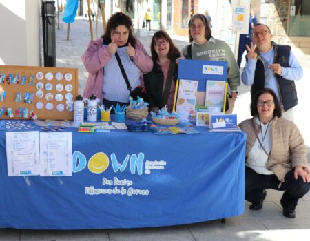 La Asociación Down Don Benito-Villanueva instala este jueves 19 una mesa informativa en Las Pasaderas