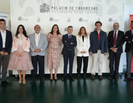 La alcaldesa Ana Belén Fernández asiste al encuentro empresarial “Origen. Talento que nace en Extremadura”