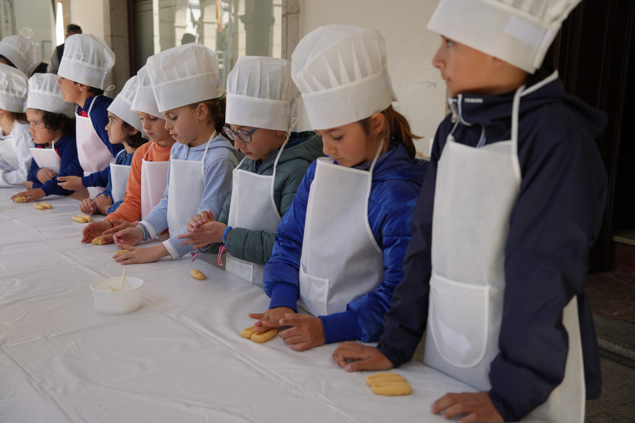 Abierto el plazo de inscripciones para participar en los talleres infantiles de hornazos y perrunillas