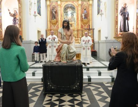 Eduardo Acero dona a Villanueva la imagen de “Jesús en la oración en el huerto de los olivos”