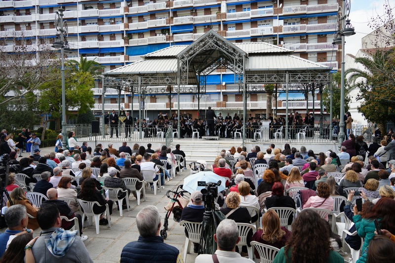 La música cofrade hace disfrutar a los asistentes del X Certamen de Bandas Lucas Alonso