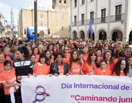 La XX Carrera por la Igualdad congrega a unas 2500 personas