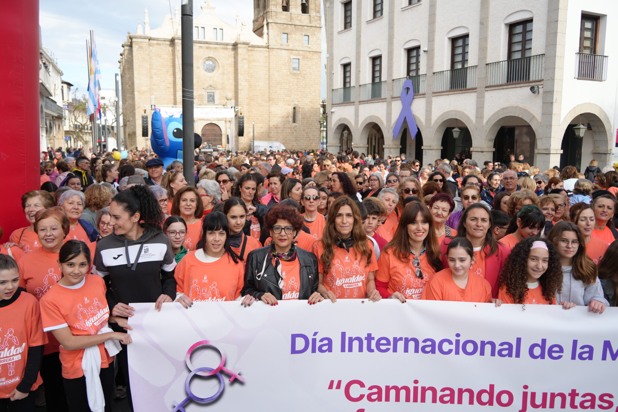 La XX Carrera por la Igualdad congrega a unas 2500 personas