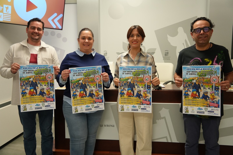 El CEIP Miguel de Cervantes celebra su trigésima “Día de la Bicicleta”