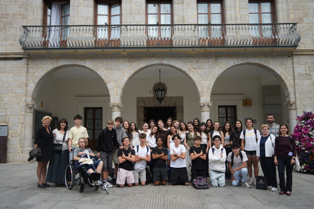 Un total de 29 alumnos y tres profesoras franceses, de intercambio con alumnos del instituto Pedro de Valdivia