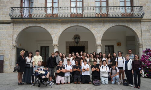 Un total de 29 alumnos y tres profesoras franceses, de intercambio con alumnos del instituto Pedro de Valdivia