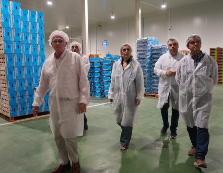 La alcaldesa Ana Belén Fernández visita la cooperativa agrícola San Isidro
