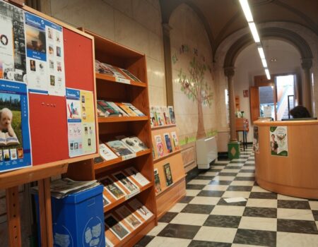 Gonzalo Celorio, autor del mes de julio en la biblioteca Felipe Trigo
