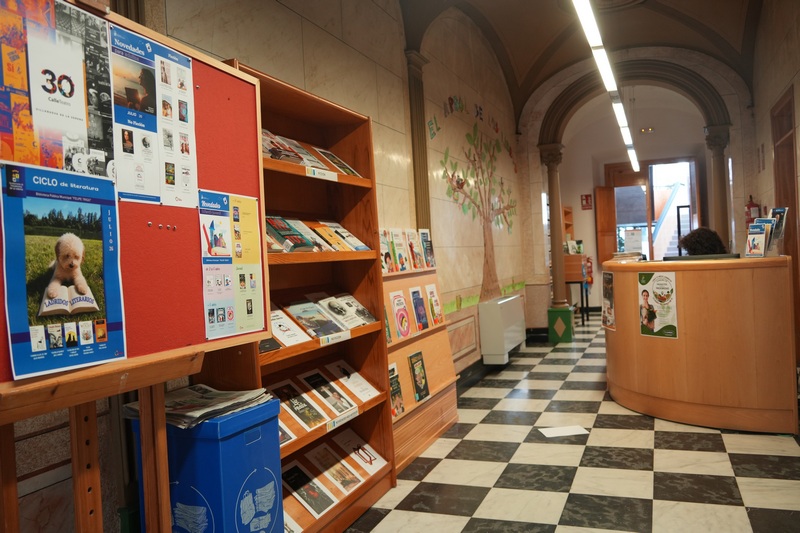 Gonzalo Celorio, autor del mes de julio en la biblioteca Felipe Trigo