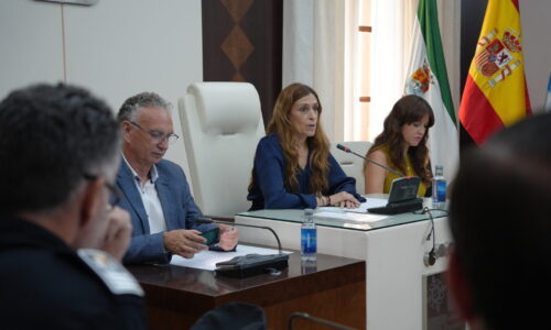 La alcaldesa cuenta con el respaldo de la Delegación del Gobierno para poder inscribir en el Registro Civil a los niños como nacidos en Villanueva