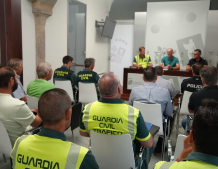 La concejalía de Agricultura y las Fuerzas de Seguridad se reúnen para coordinar las próximas campañas agrícolas