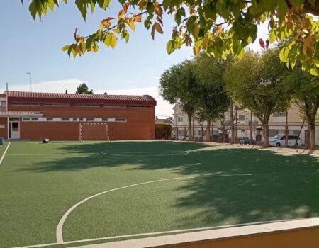 Continúan los trabajos de mantenimiento en los diferentes colegios de la ciudad