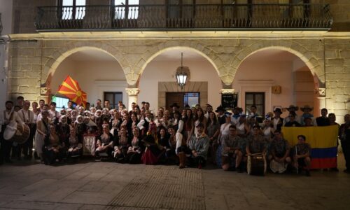 Una multitud de ciudadanos disfrutaron de la 46 edición del Festival Internacional de Folklore “Antonia Tejeda”