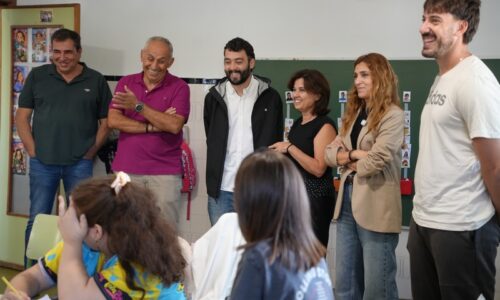La alcaldesa Ana Belén Fernández continúa la visita a los colegios de la ciudad