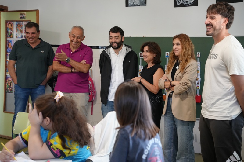 La alcaldesa Ana Belén Fernández continúa la visita a los colegios de la ciudad