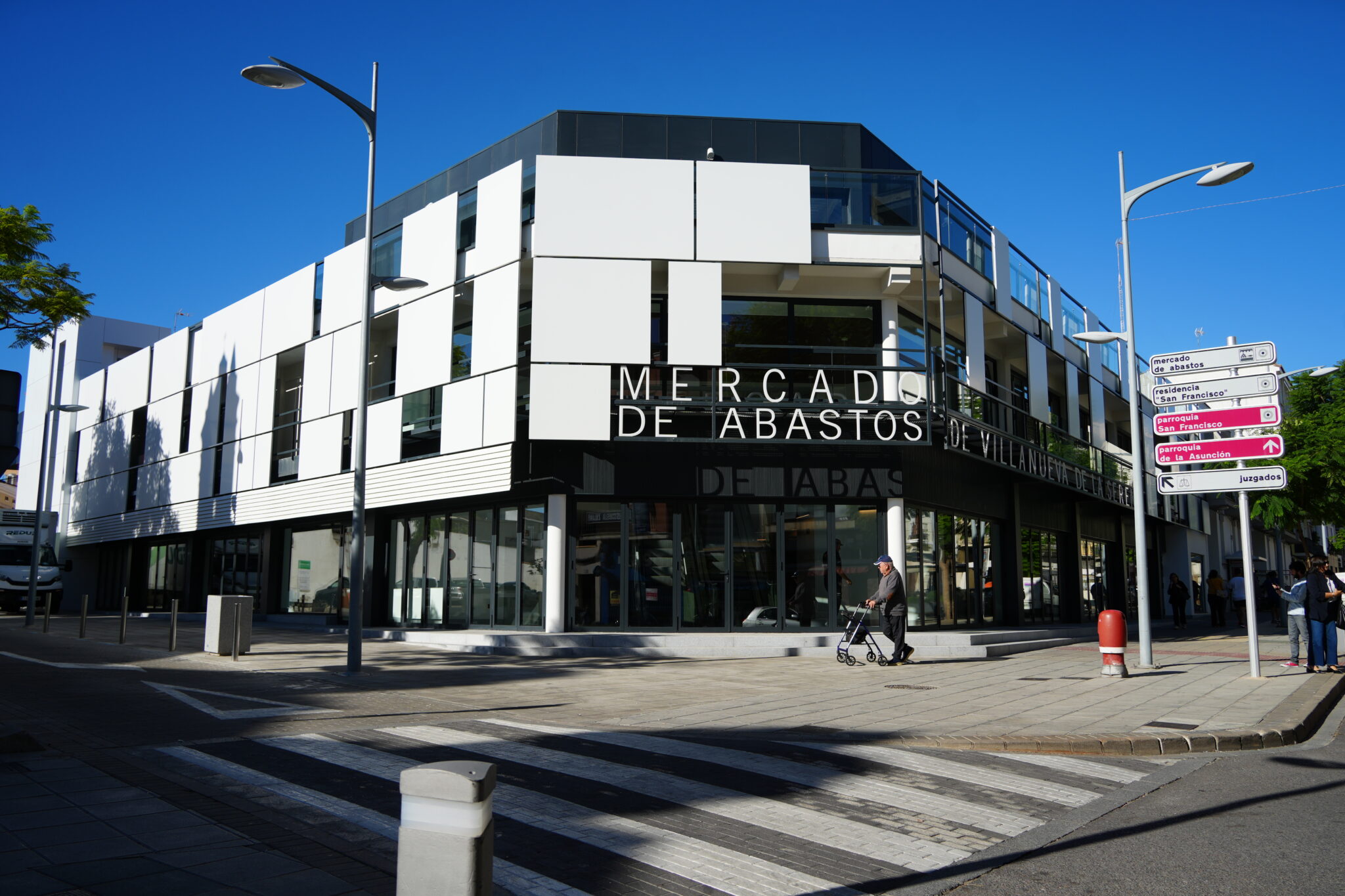 El próximo 7 de noviembre abrirá sus puertas el mercado de abastos “La Plaza”