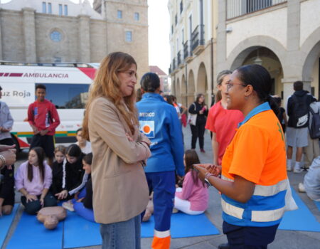 La plaza de España acoge la celebración del Día Mundial de la Reanimación Cardiopulmonar