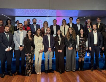 Laura Lozano Chamizo recibe uno de los “Premios de investigación científica y desarrollo tecnológico, Margarita Salas”